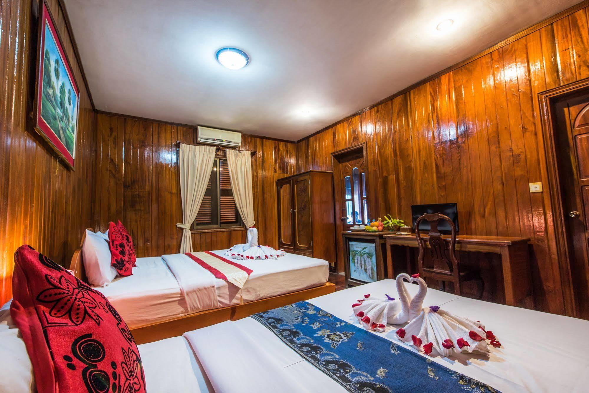 Neak Pean Hotel - Wooden House Siem Reap Exterior photo