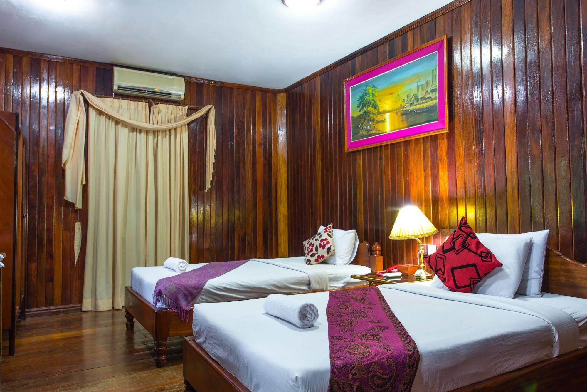 Neak Pean Hotel - Wooden House Siem Reap Exterior photo